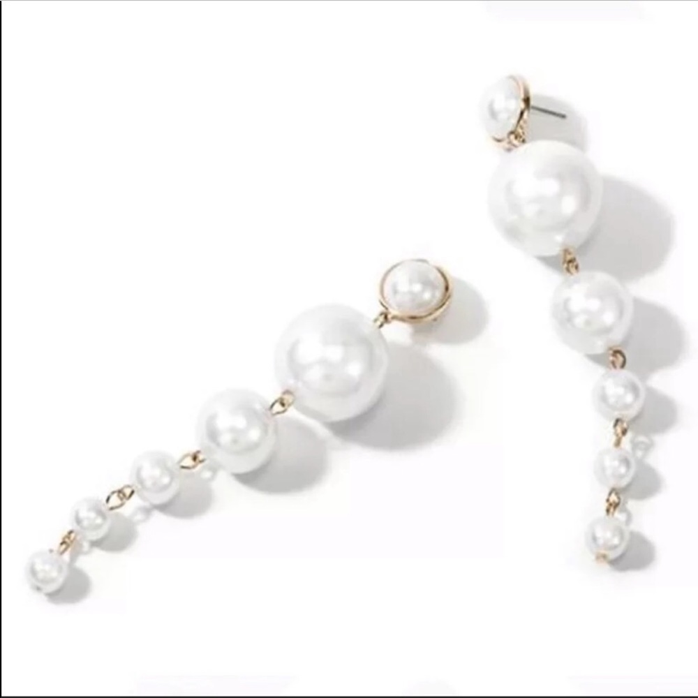 Zara Pearl Earrings